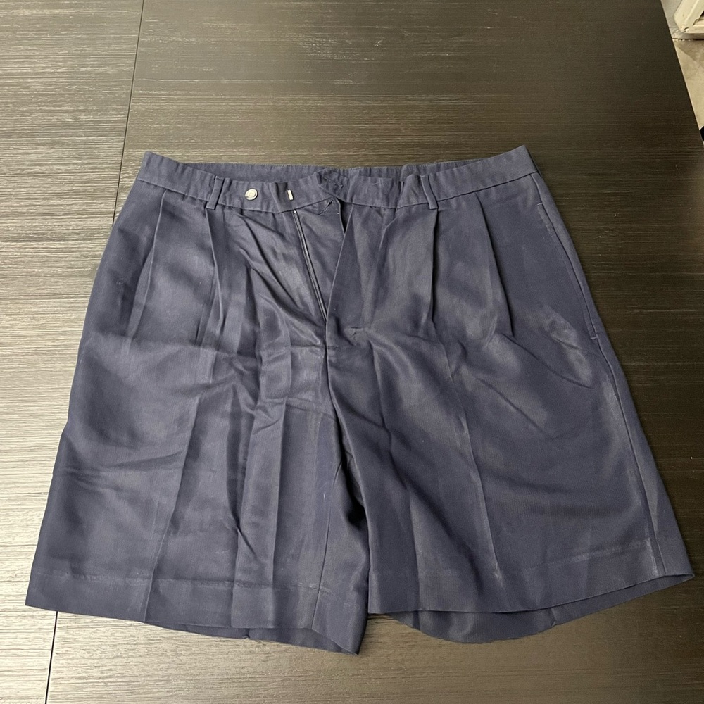 Like new Jack Nicklaus Golf Shorts, navy color size 36